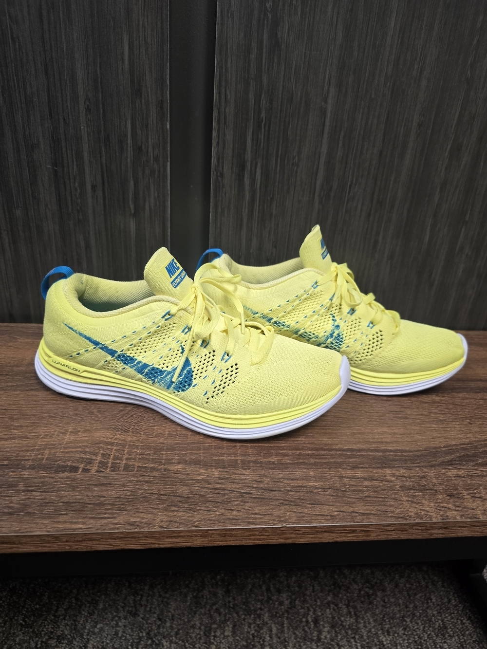 Nike Flyknit Lunar1+ Womens 8 Volt Yellow Blue Running Shoes 554888-730